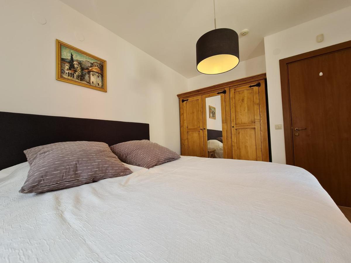 Pirin Golf Apartment Home With Private Garden Bansko Exteriör bild