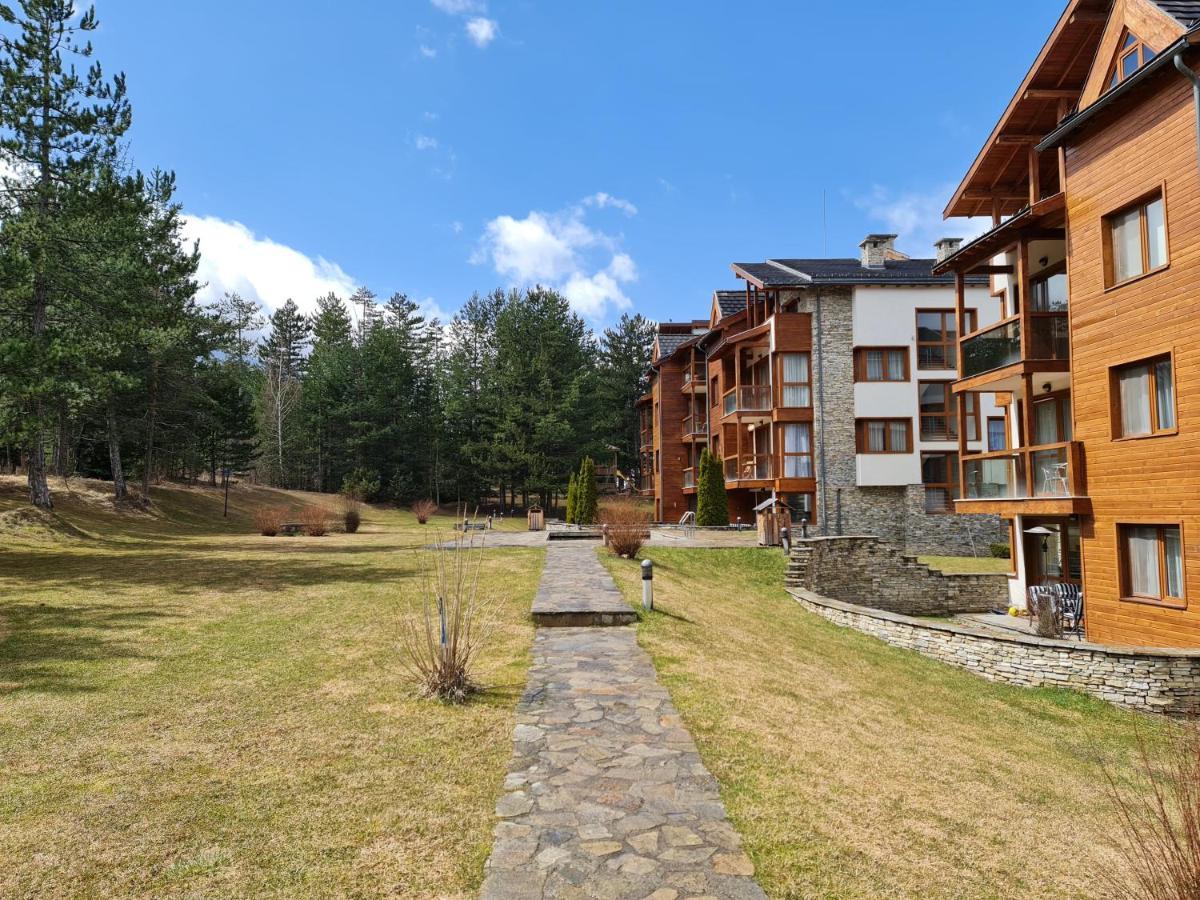 Pirin Golf Apartment Home With Private Garden Bansko Exteriör bild